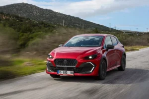 Yeni Renault Clio Türkiye Yollarında!  İşte Fiyatı ve Özellikleri