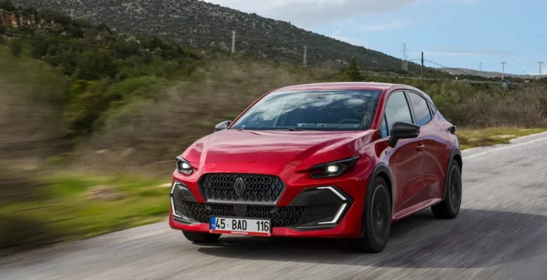 Yeni Renault Clio Türkiye Yollarında!  İşte Fiyatı ve Özellikleri