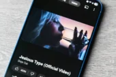YouTube Music’e Yapay Zeka Geldi: Sesinizle Çalma Listesi Oluşturun
