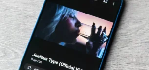 YouTube Music’e Yapay Zeka Geldi: Sesinizle Çalma Listesi Oluşturun