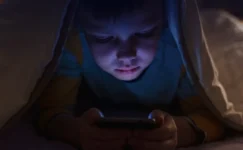 Aile’den çocukları siber zorbalığa karşı koruyacak yeni uygulama