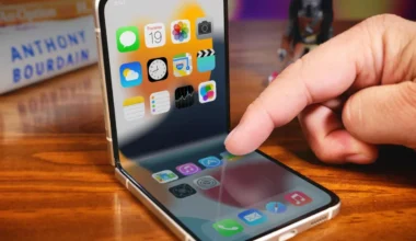 Apple Yol Haritası Sızdırıldı: Katlanabilir iPhone Yolda!