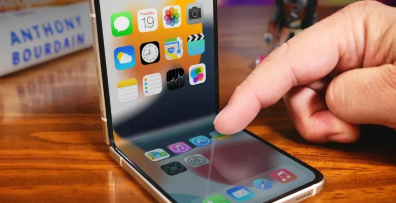 Apple Yol Haritası Sızdırıldı: Katlanabilir iPhone Yolda!