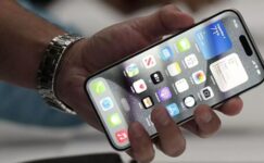 Dört Tarafı Kavisli Ekranlı iPhone 20 Yolda!