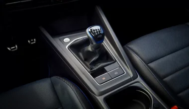 Düz Vites Yalan Oluyor! BMW ve Mercedes Üretimi Durdurdu!