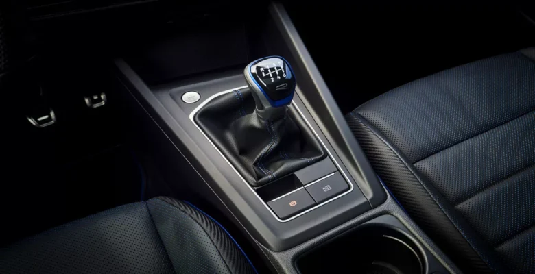 Düz Vites Yalan Oluyor! BMW ve Mercedes Üretimi Durdurdu!