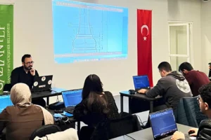 Gaziantep’te gençler iftardan sahura teknolojiyle buluşuyor