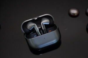 Samsung Galaxy Buds 4 Pro Satış Rekorları Kırıyor