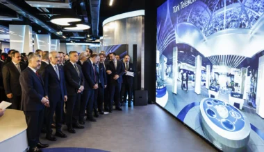 Türk Telekom Teknoloji ve İnovasyon Merkezi Dijital İkiz ve 5G Şovuyla Açıldı!