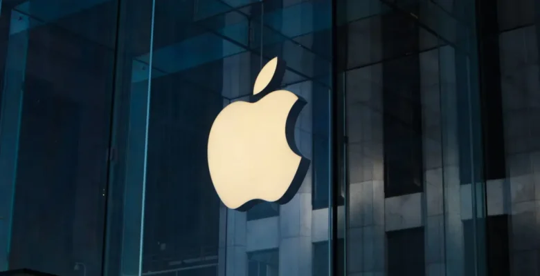 Akıllı Telefon Pazarının Yeni Lideri Apple Oldu!
