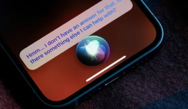 Apple’da Siri’den Sorumlu Yönetici Görevinden Ayrılıyor