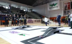 Bursa İnegöl’ün mucitleri robotlarını yarıştırdı