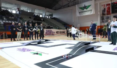 Bursa İnegöl’ün mucitleri robotlarını yarıştırdı