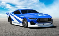 Ford Mustang Cobra Jet 2200 Dünya Rekoru Kırdı