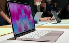 MacBook Neo Satışları Rekor Kırıyor: Stok Yok!
