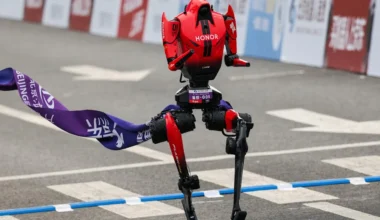 Pekin’de İnsansı Robotlar Yarıştı: Honor’dan Büyük Başarı!