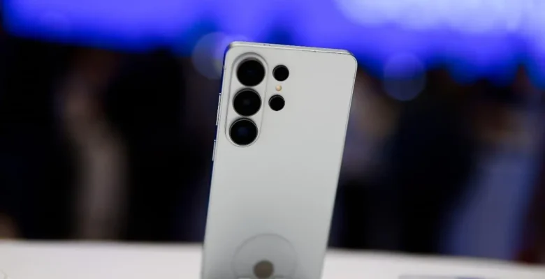 Samsung Galaxy S27 Silikon Karbon Batarya ile Gelecek!