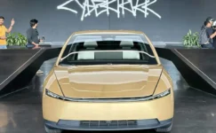 Tesla Cybercab Modelini Üretmeye Başladı