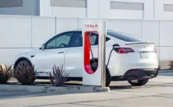 Tesla Model Y Bataryası 180.000 Kilometre Sonra Ne Durumda? Sonuçlar Şaşırtıcı!