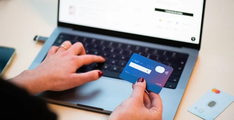 Amazon Ürünlerin Bir Yıl Önceki Fiyatlarını Gösteriyor