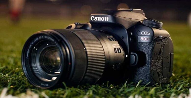 Gümrükte İmha Edildiği İddia Edilen Fotoğraf Makinesi Olayı Ne?