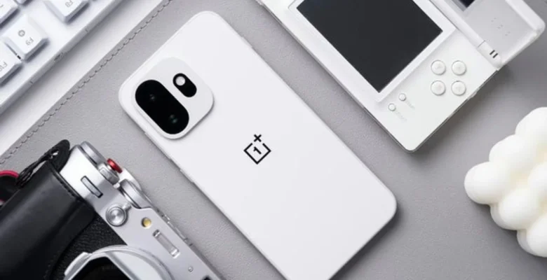 OnePlus 16 Sızdırıldı: Devrim mi Sonun Başlangıcı mı?