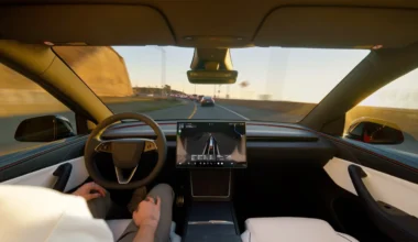 Tesla’da Tam Otonom Sürüş için Abonelik Dönemi Başlıyor