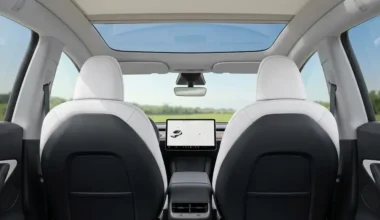 Tesla’dan Model Y Sahiplerine Yaz Hediyesi: Resmi Tavan Perdesi Çıktı!