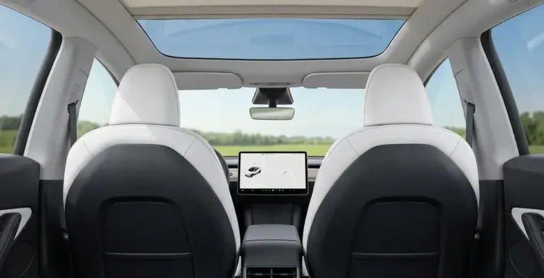 Tesla’dan Model Y Sahiplerine Yaz Hediyesi: Resmi Tavan Perdesi Çıktı!