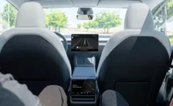 Tesla’nın Denetimsiz Robotaksileri Artıyor
