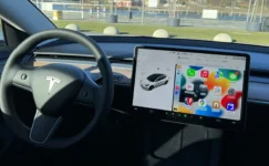 Apple’ın Yeni Hamlesi: Tesla’lara CarPlay mi Geliyor?