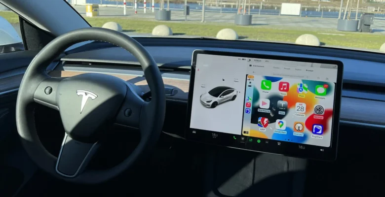 Apple’ın Yeni Hamlesi: Tesla’lara CarPlay mi Geliyor?