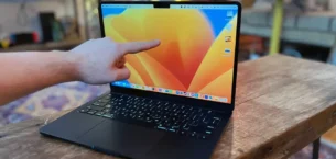 Dokunmatik Ekranlı MacBook için Onay Geldi