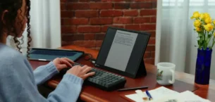 E-Kitap Okuyucusu Oyun Monitörü Oldu