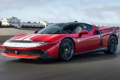 Ferrari’nin Yeni Stratejisi: Hem Elektrikli Hem Benzinli