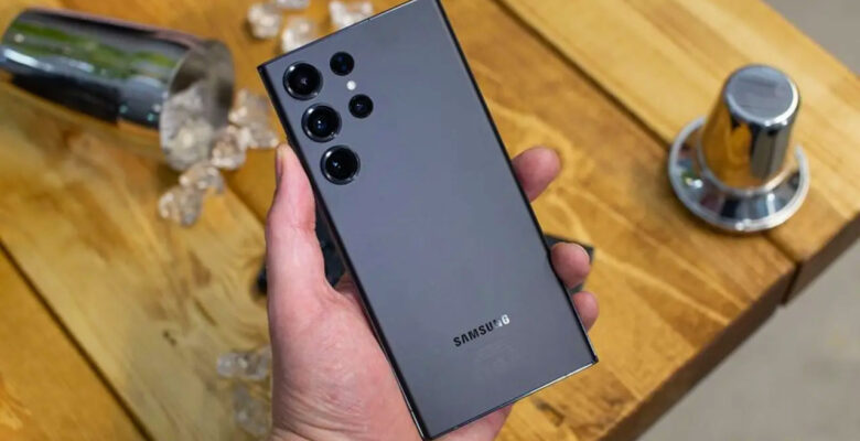 Samsung Galaxy S24 için Android 16 Güncellemesi Çıktı