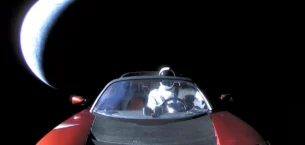 Uçan Tesla Roadster için Tanıtım Tarihi Belli Oldu