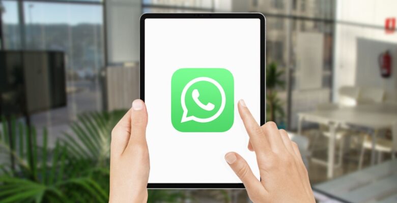 WhatsApp iPad Uygulamasına Şeffaf Liquid Glass Tasarımı Geliyor