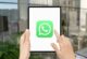WhatsApp iPad Uygulamasına Şeffaf Liquid Glass Tasarımı Geliyor