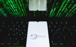 Wikipedia Kurucusu Platformda Engellendi