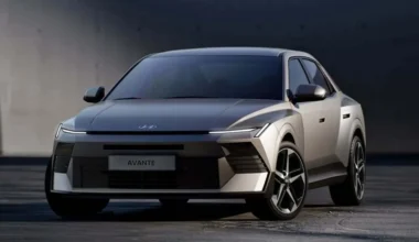 Yeni Hyundai Elantra Tanıtıldı: Radikal Değişim Başladı