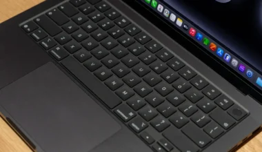 Yeni MacBook Pro Ekranında Korkunç Hata