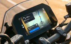 Android Auto ve CarPlay Motosikletler için Optimize Edildi