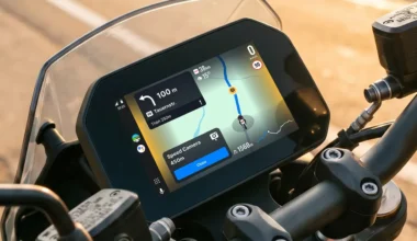 Android Auto ve CarPlay Motosikletler için Optimize Edildi