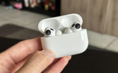 iOS 27 Beta Kodlarında Kameralı AirPods İzleri Bulundu