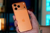 iPhone 17 Pro Max’i Gömdüler: 250 Yıl Sonra Açılacak