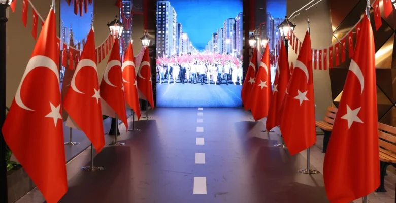 İrade Bizim, Zafer Bizim Sergisi Ziyaretçiler ile Buluştu
