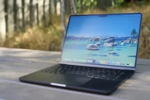 MacBook Pro Tasarımı Yenileniyor