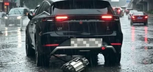 Motoru Düşen BYD Otomobili Ortalığı Karıştırdı Motoru Düşen BYD Otomobili Ortalığı Karıştırdı