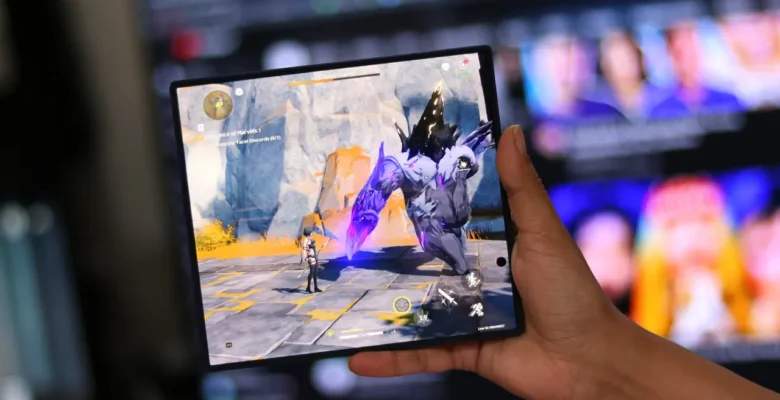 Samsung Flex Titanium Teknolojisi Katlanabilir Ekranları Güçlendiriyor